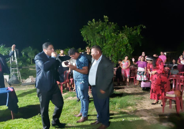 Pastor Edivaldo Inaugura Ponto de Culto e 5 Pessoas Aceitam a Cristo