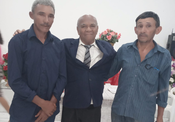 Pastor Raimundo Resgatando Almas Para o Reino de Deus